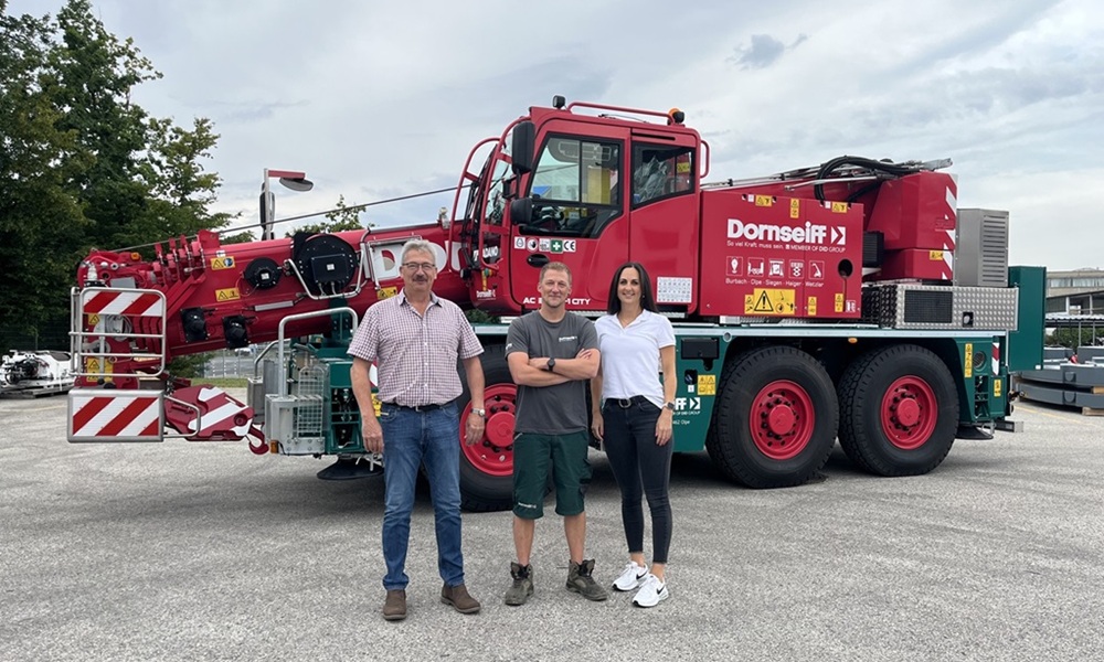 Dornseiff expands fleet with additional AC 3.045-1 City crane